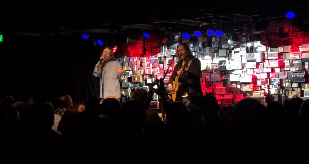 Chris Robinson of the Black Crowes Shut Up Denver’s Noisy Fans