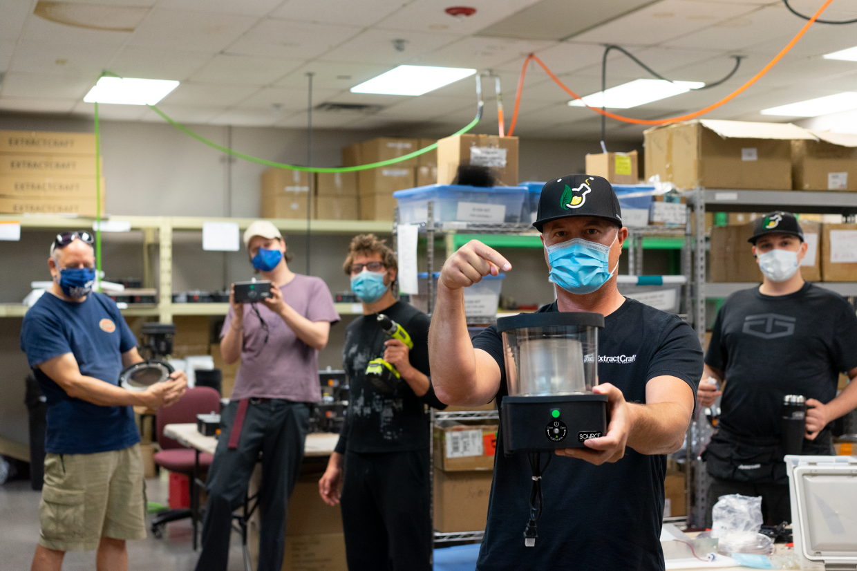 Making Wax, Shatter and Marijuana Concentrate With a Desktop Extractor