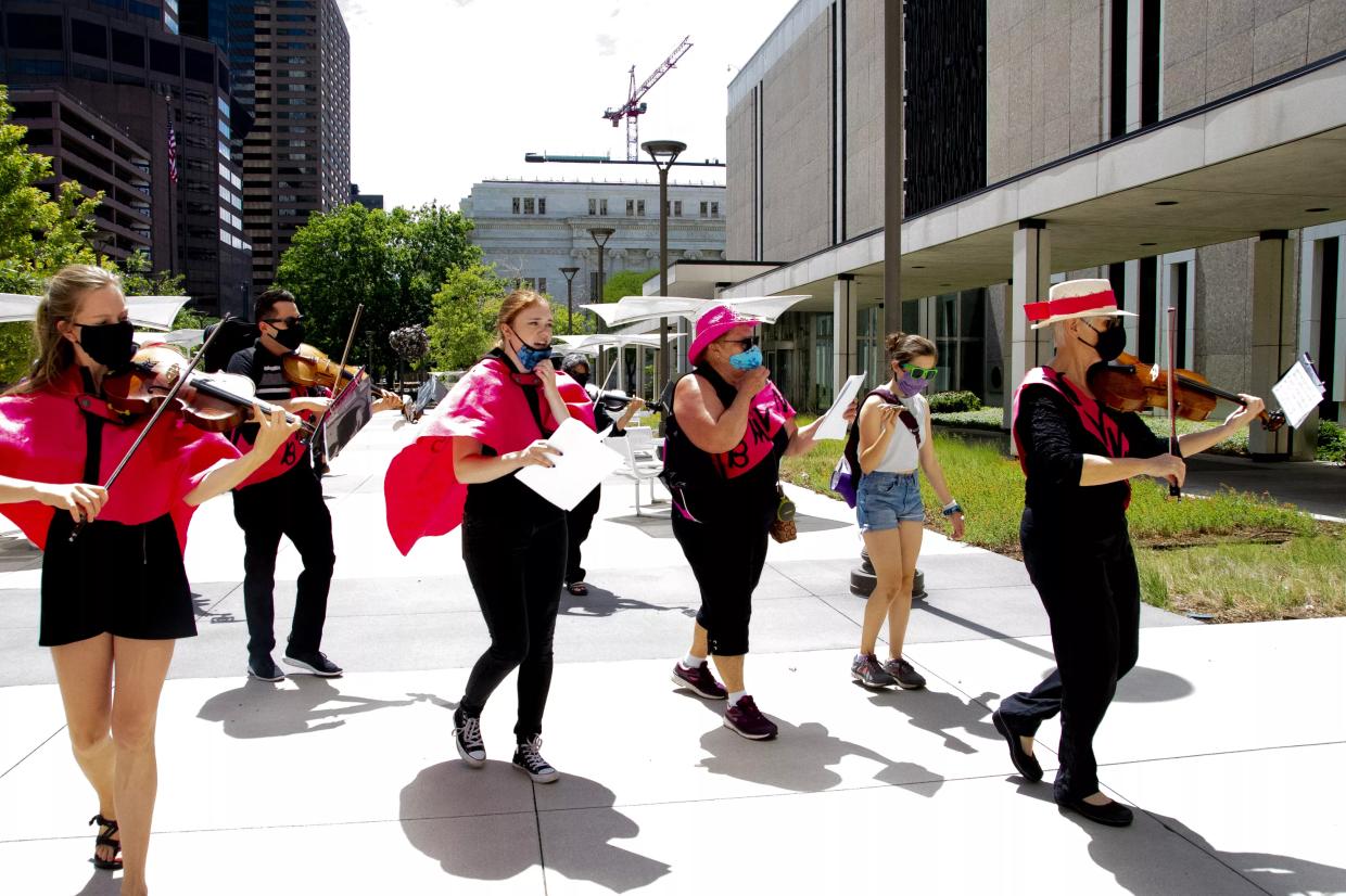Musicians Ask Gardner to Lend an Ear to Extending Unemployment Benefits