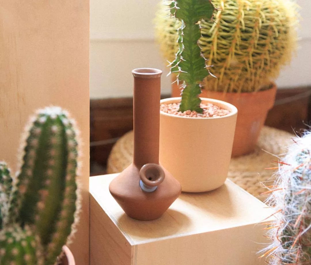 The Subtle Beauty of Ceramic Smoking Accessories
