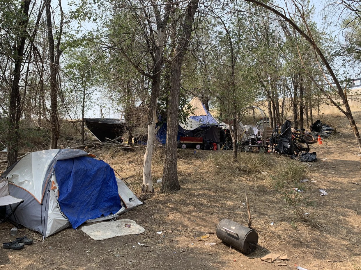 Aurora City Council Moves Camping Ban to Final Vote