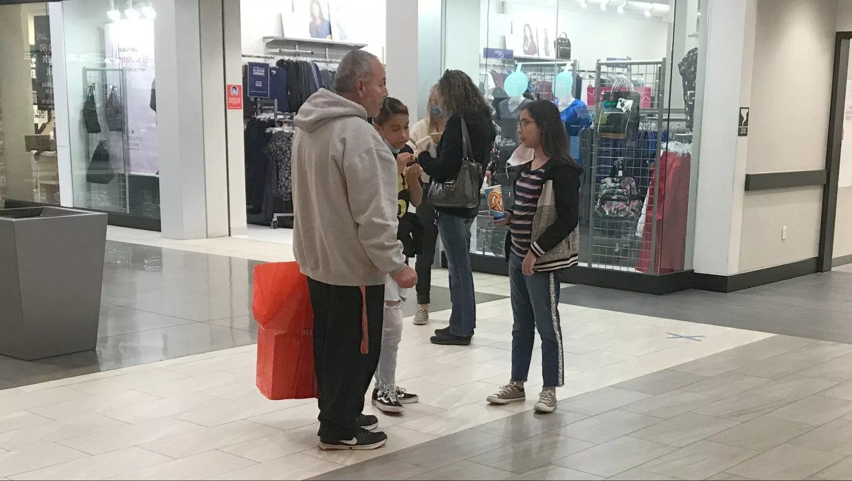 Comparing COVID-19 Safety at Two Metro Malls in Level Red Zones