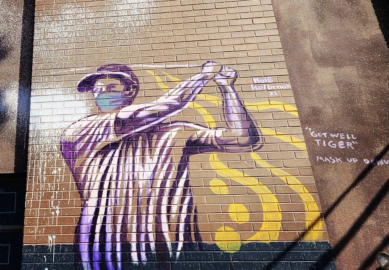 New Mural Wishes Tiger Woods Well and Asks You to Mask Up