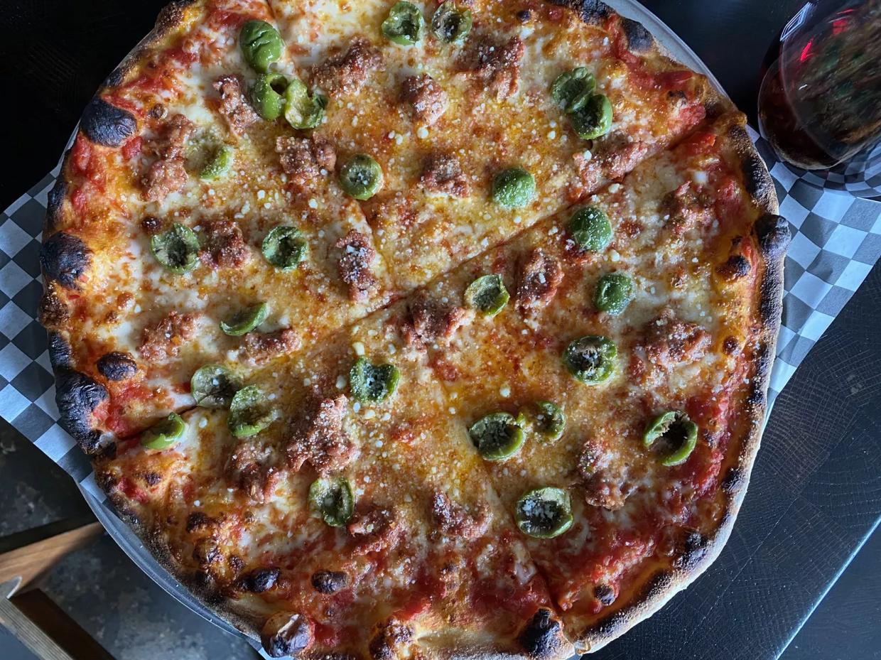 Every Restaurant and Bar Opening and Closing This Week