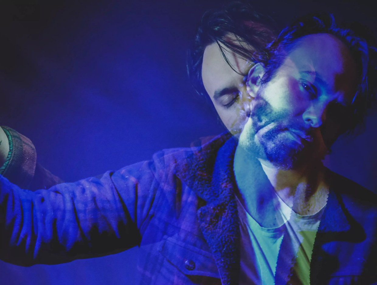 Shakey Graves Brings DIY Sensibilities to Red Rocks