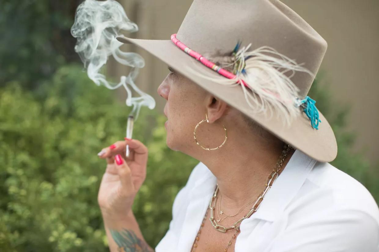 Aurora City Council Gives Early Approval to Marijuana Hospitality