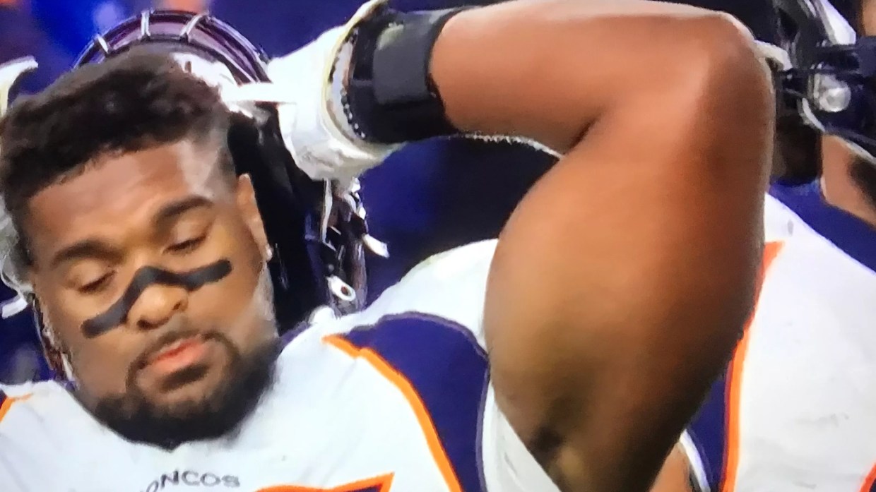 Top F-Bomb Tweets About Broncos Sucking Versus Browns