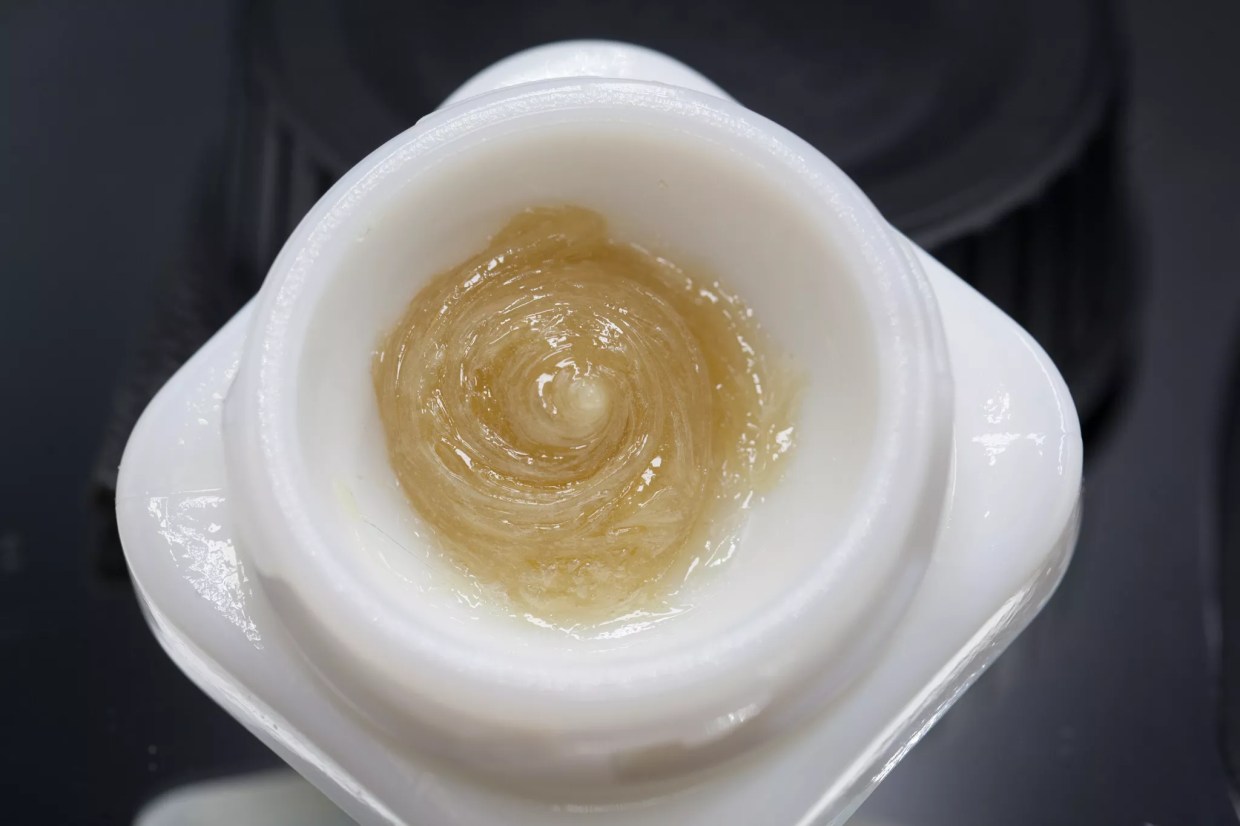 State Marijuana Officials Clarify Paper Warning Requirement for Concentrate Sales