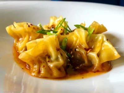 Penelope Wong takes Yuan Wonton to the skies