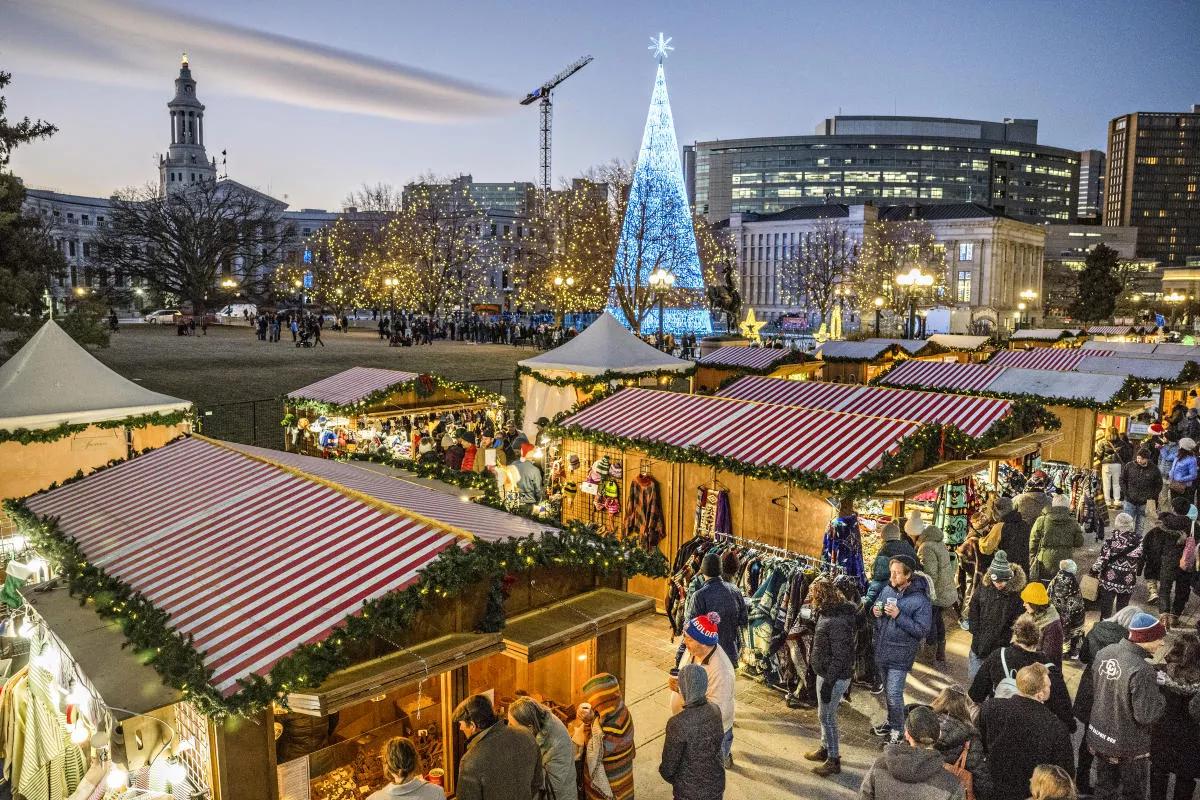 holiday market in park