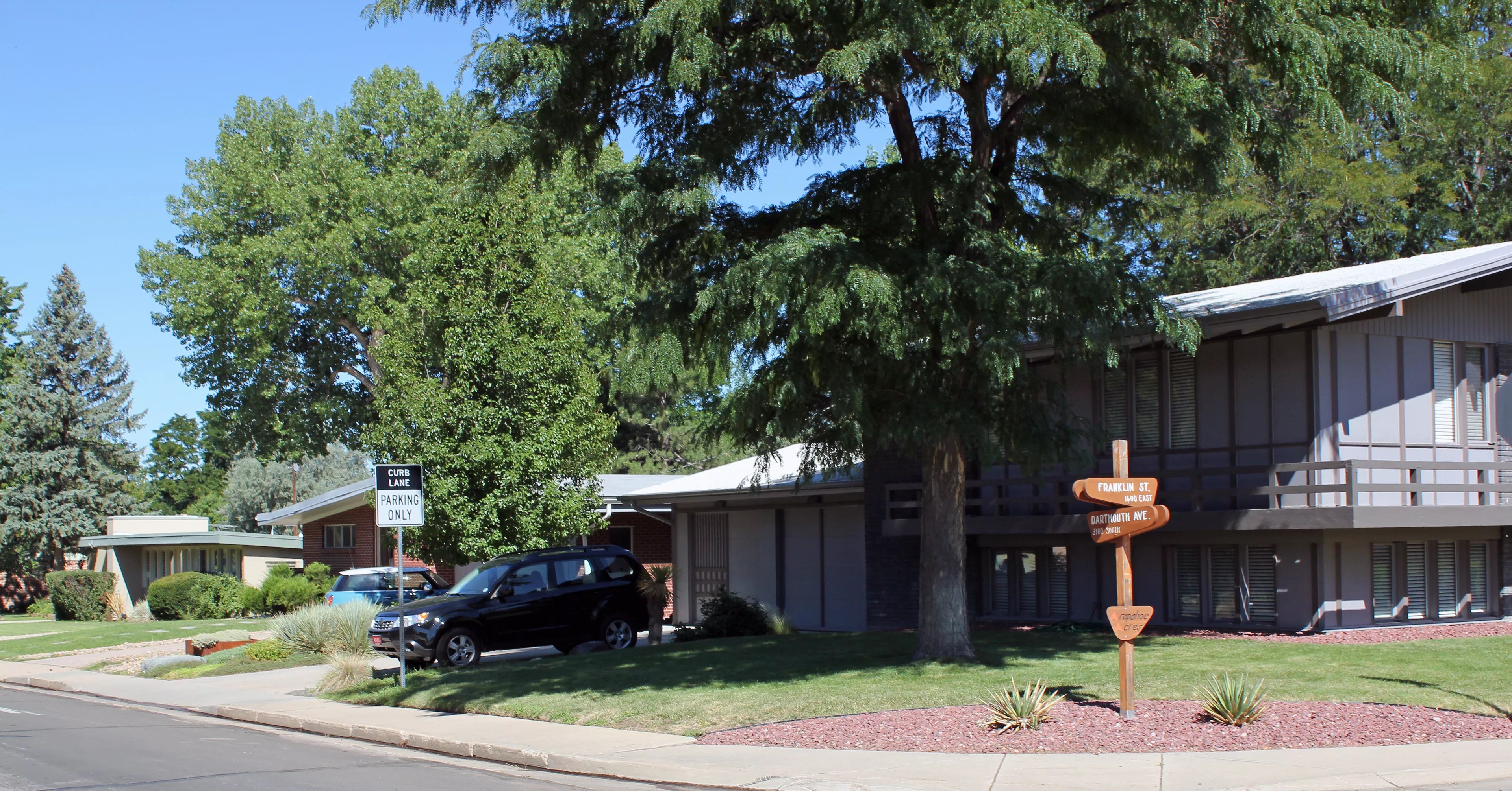 Arapahoe acres home in englewood