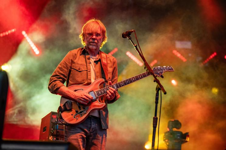 Trey Anastasio playing guitar